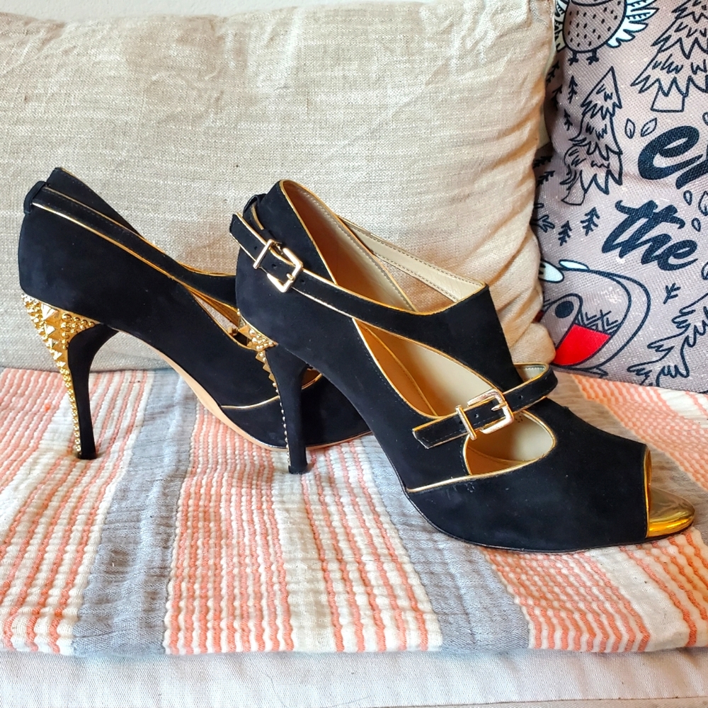 Antonio Melani black and gold heels